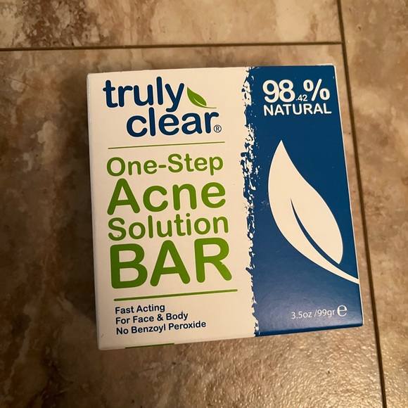 BNIB Truly Clear Blemish Bar - Picture 5 of 8